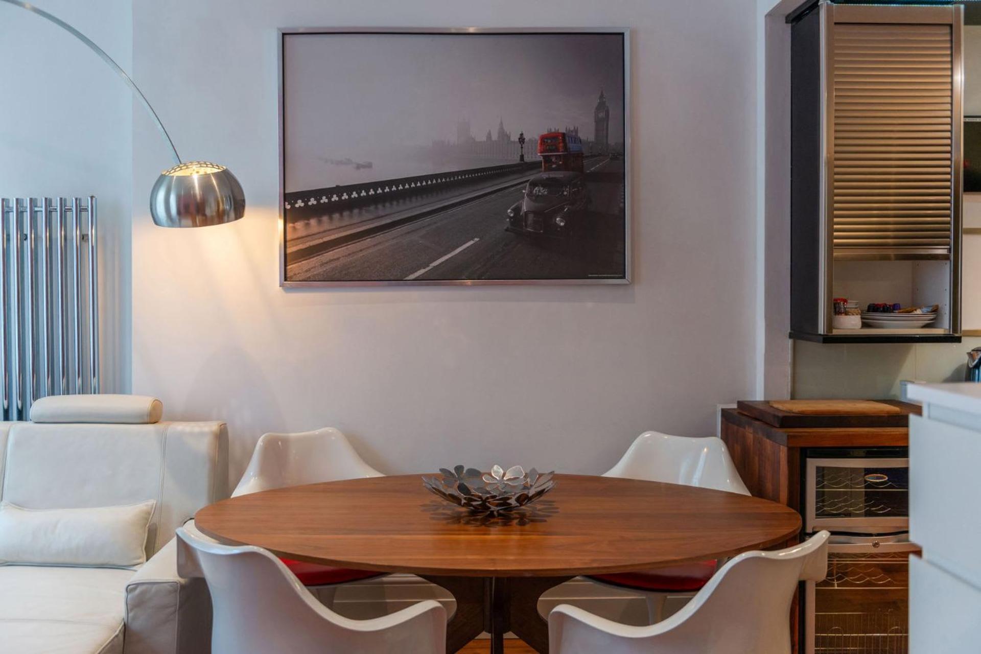 The "Red Room Apartment" - Fitzrovia - By Frankie Says Λονδίνο Εξωτερικό φωτογραφία
